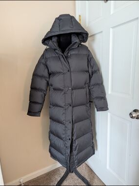 Quince Responsible Down Long Puffer Coat NWT Medium Black 700 Down Fill